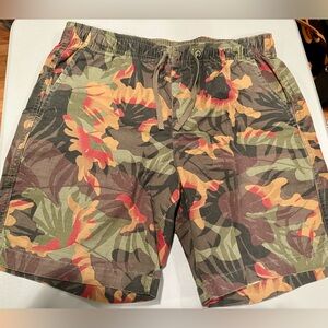 GAP Camo style Green & Brown Casual Shorts